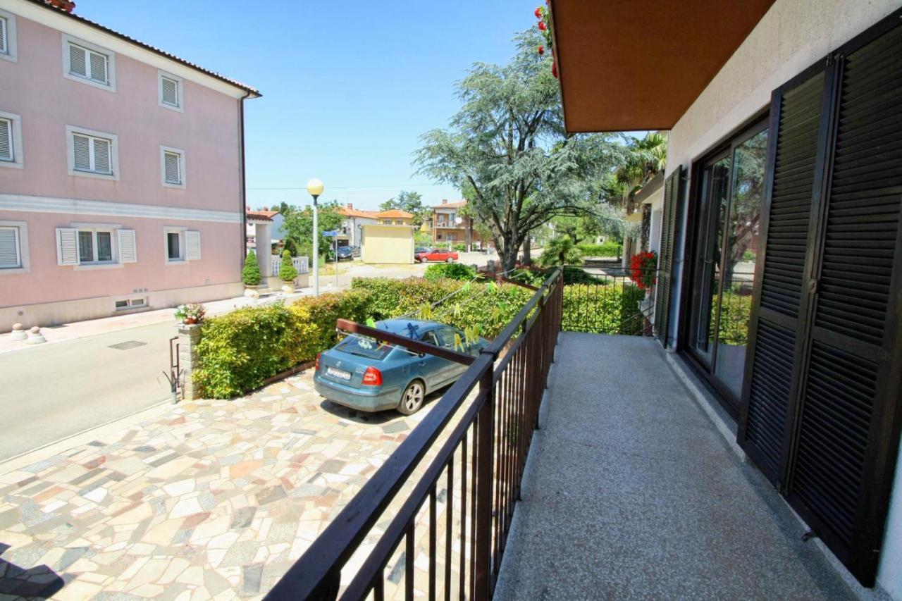 Apartments With A Parking Space Umag - 7666 Esterno foto